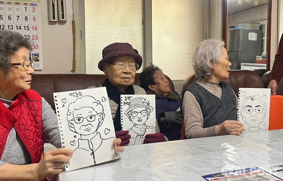 계원예대 광고·브랜드디자인과 학생들이 프로젝트를 진행하는 모습. (사진=계원예대 광고·브랜드디자인과)