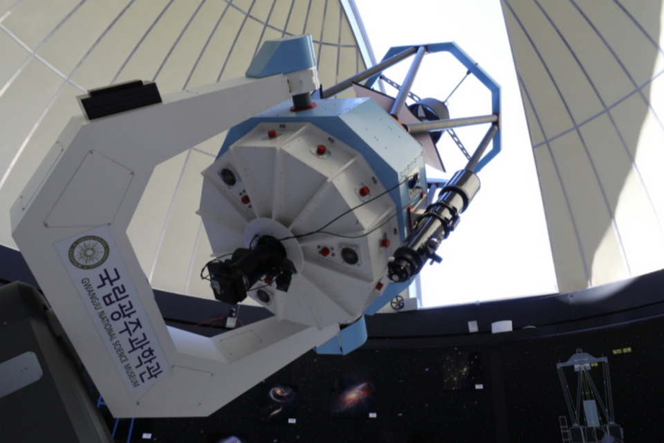 별빛천문대 1.2m 반사망원경. (사진=국립광주과학관)