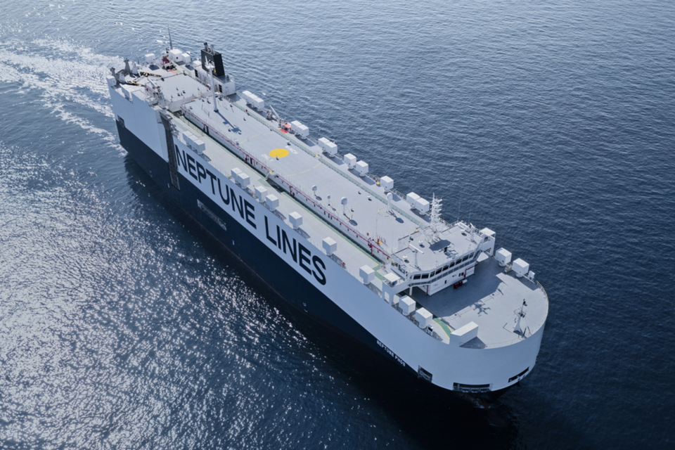 HD현대마린솔루션과 넵튠이 ‘엔진 부분 부하 최적화 서비스’ 공급 계약을 체결했다. HD현대마린솔루션의 선박 엔진 최적화 기술이 적용될 3800CEU급 자동차운반선 NEPTUNE PHOS호. (사진=HD현대마린솔루션)