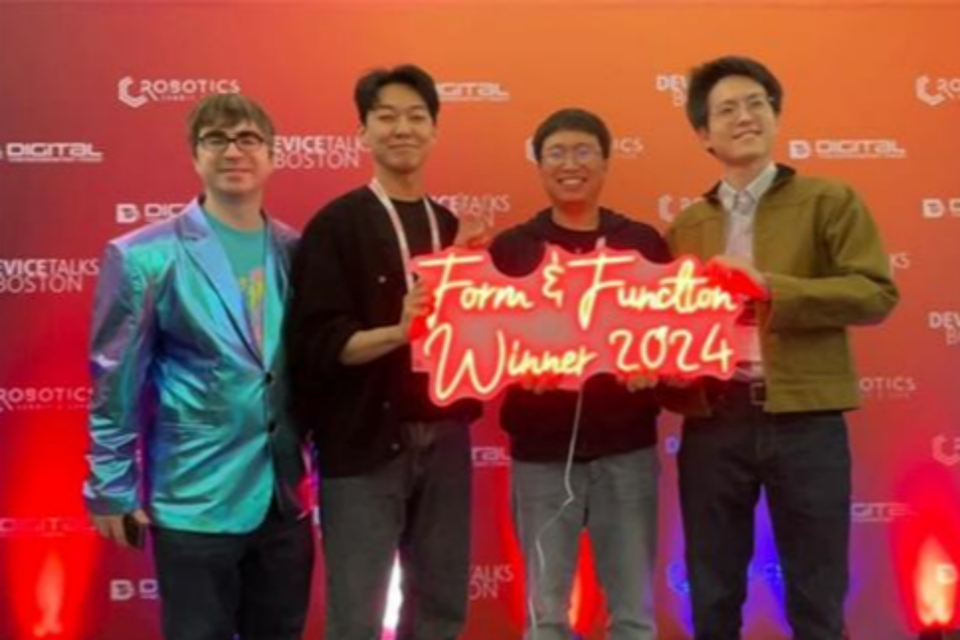 왼쪽 두 번째부터 서울대 송재영 연구원, 정순필 박사과정생, 이해민 박사. (사진=서울대학교 공과대학)