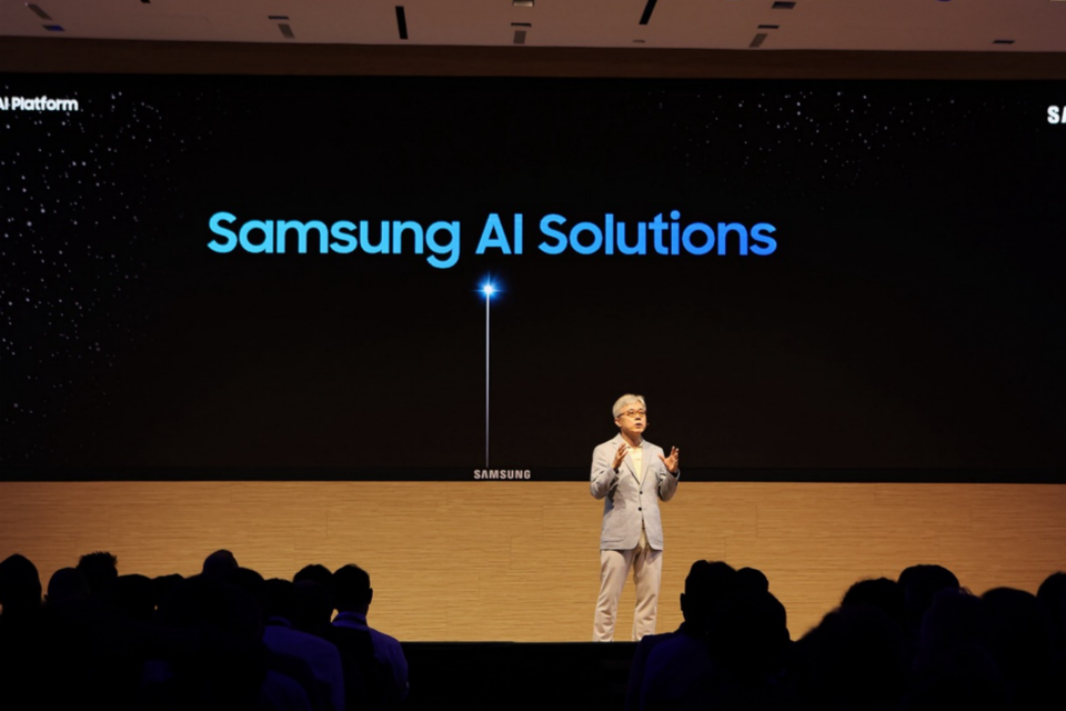 미국 실리콘밸리에서 열린 ‘삼성 파운드리 포럼 2024(Samsung Foundry Forum 2024)’에서 삼성전자 파운드리 사업부장 최시영 사장이 기조연설을 하고 있다. (사진=삼성전자)