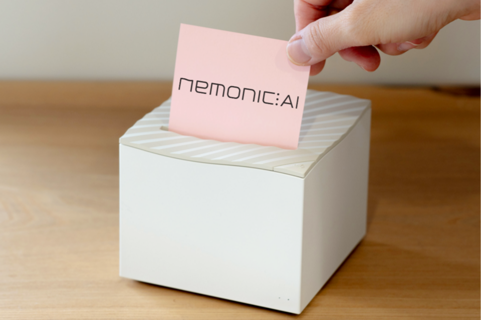 망고슬래브 ‘네모닉AI’ 점착메모 프린터. (사진=망고슬래브)