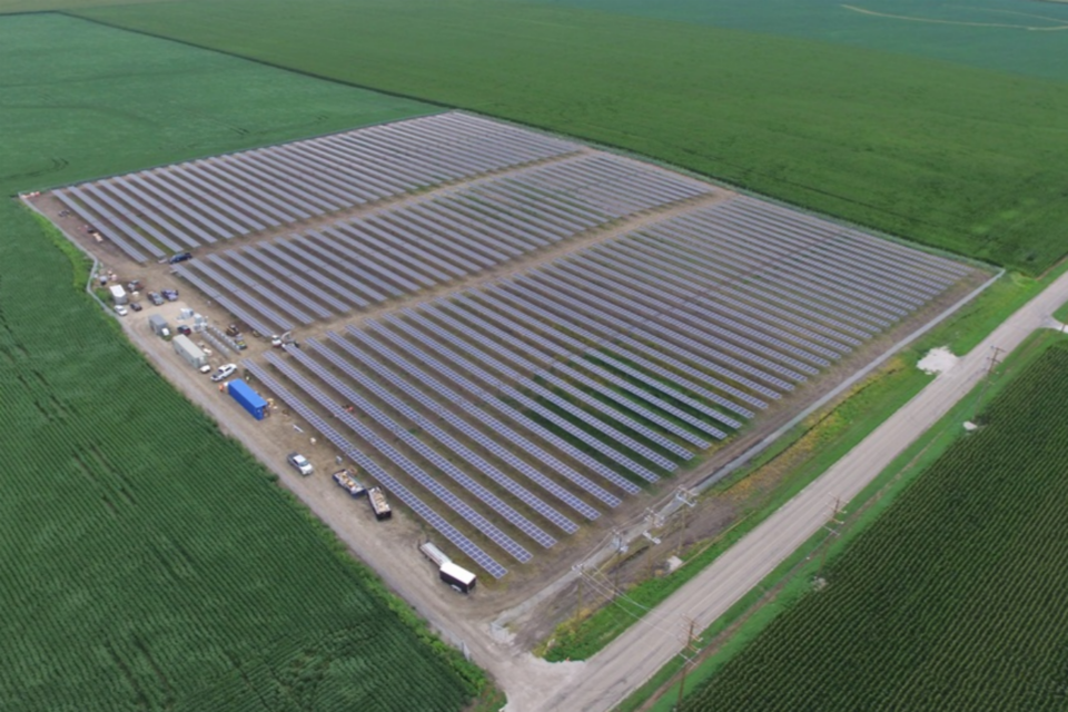 SRE가 추진한 미국 일리노이주 소재 ‘커뮤니티 솔라’ 발전소. (사진=한화솔루션 큐셀부문)