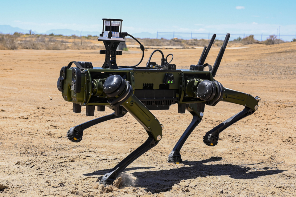 케이알엠 로봇 군견. (사진=케이알엠)