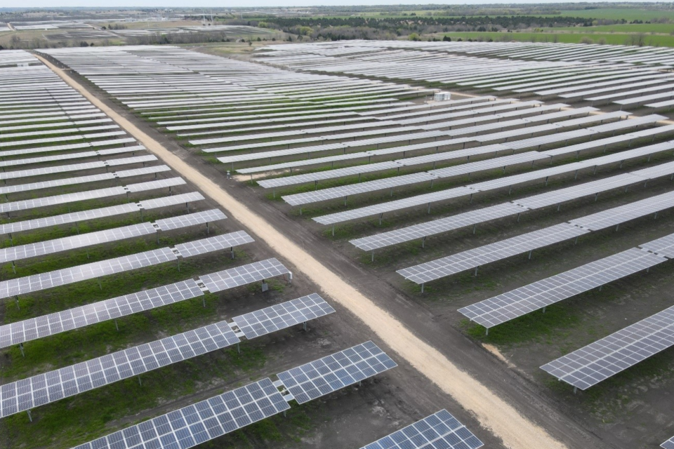 한화큐셀이 2021년 완공한 미국 텍사스주 168MW 규모 태양광 발전소. (사진=한화솔루션 큐셀부문)