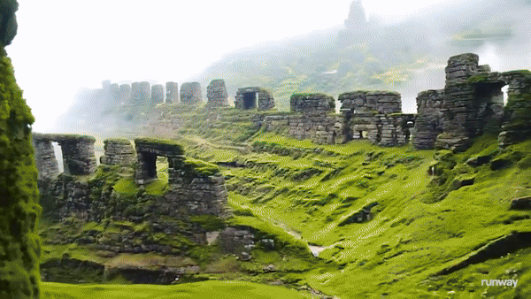 (그래픽=런웨이)