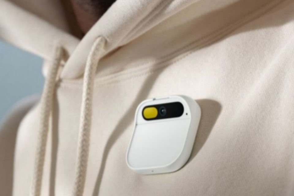 휴메인이 개발한 AI 핀. (사진=휴메인)