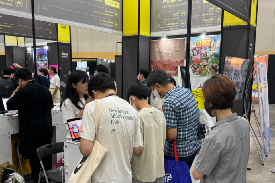 부산인디커넥트페스티벌 2024에 마련된 전남글로벌게임센터 공동관 현장사진. (사진=전남정보문화산업진흥원)