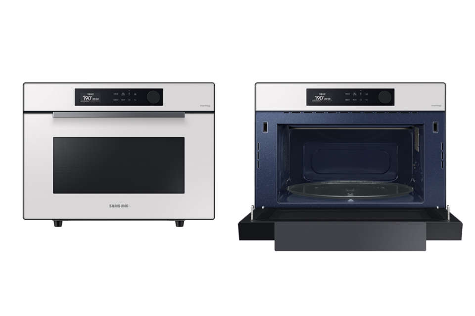 삼성전자가 포스코와 공동 개발해 재활용 소재 함유율을 높인 법랑용 강판이 제품 내부 소재로 사용되고 있는 법랑용 강판 비스포크 큐커 오븐(35L). (사진=삼성전자)