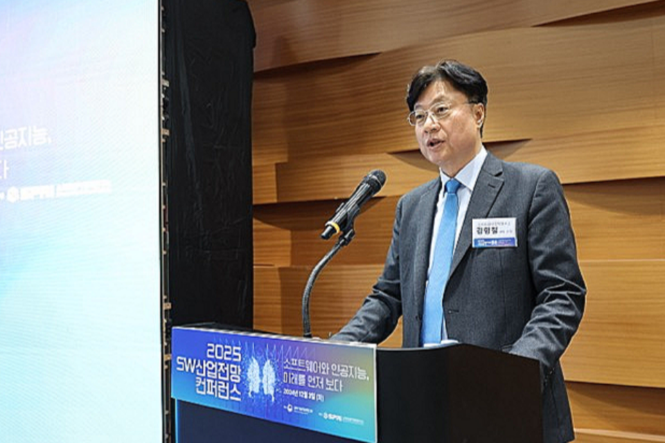 김형철 소프트웨어정책연구소장이 개회사를 하고 있다. (사진=소프트웨어정책연구소)