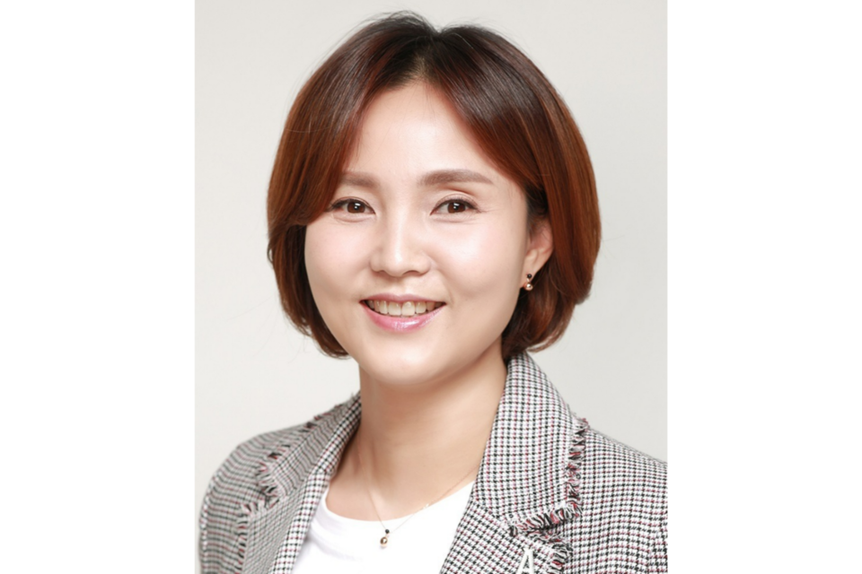 올해 여성과학기술인상을 받은 GIST 반도체공학과 신현진 교수. (사진=지스트)