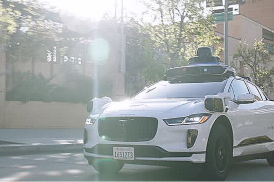 웨이모의 재규어 전기차 I-페이스 기반 로보택시. (사진=웨이모)