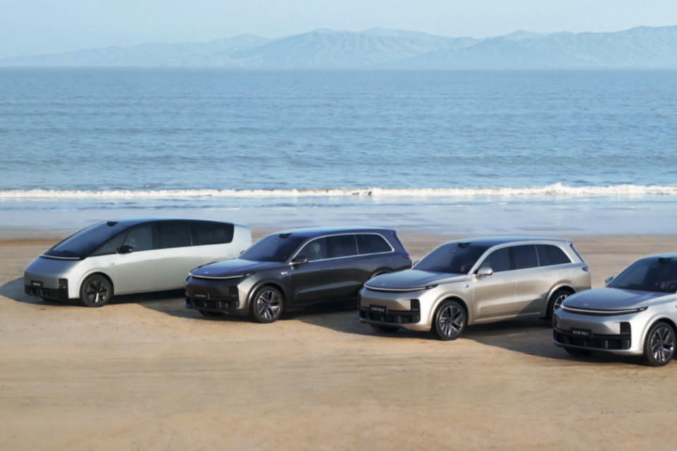 중국 자동차 기업인 리오토의 라인업. (사진=리오토)