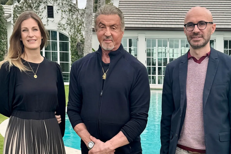 왼쪽부터 셀린 우디엇 라르고닷AI COO, 실베스터 스텔론, 사미 아르파 CEO. (사진=라르고닷AI)