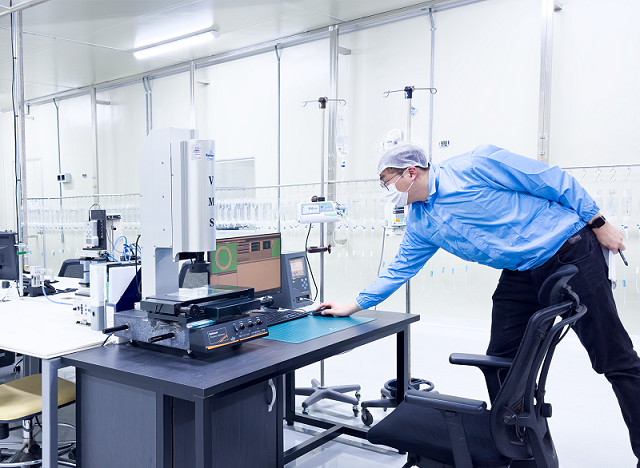 성원메디칼 QC Lab 내부. 성원메디칼은 글로벌 시장 공략을 위한 R&D 투자와 연구 협력을 강화하고 있다. (사진=성원메디칼)