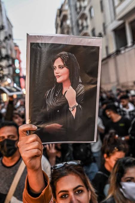 세계 각국에서 '히잡 시위'가 벌어지고 있다.(사진=X)