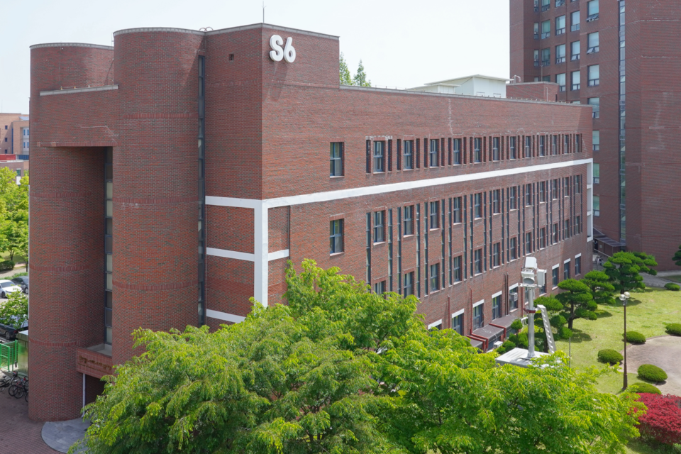 GIST 환경ˑ에너지공학과 건물 전경. (사진=지스트)