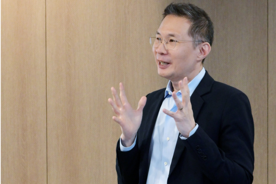 ﻿김경훈 구글코리아 사장이 AI 리터러시 스쿨에서 강의하고 있다. (사진=구글코리아)