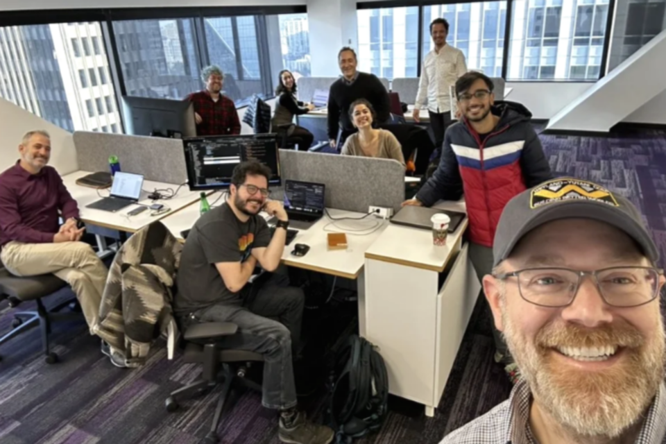 뉴데이즈 창업자와 직원들. (사진=뉴데이즈)