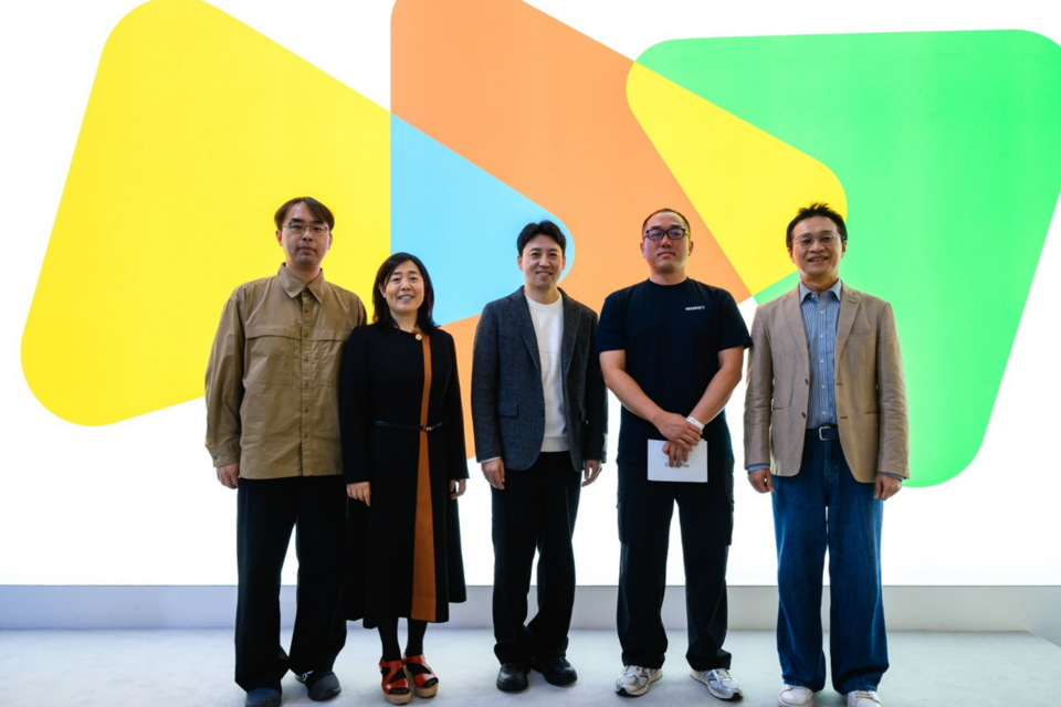 좌측부터 남경보 네이버웹툰 IP 비즈니스 총괄 리더, 폴라 왕(Paula Wang) 구글플레이 아시아퍼시픽 파트너십 매니징 디렉터, 퍼니팩 김영호 대표, 모비소프트 김민수 기획팀장, 한국콘텐츠진흥원 유현석 원장 직무대행. (사진=구글플레이)